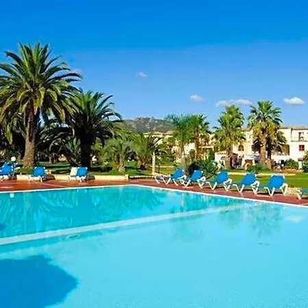 Hotel In Near Town Center 2*
