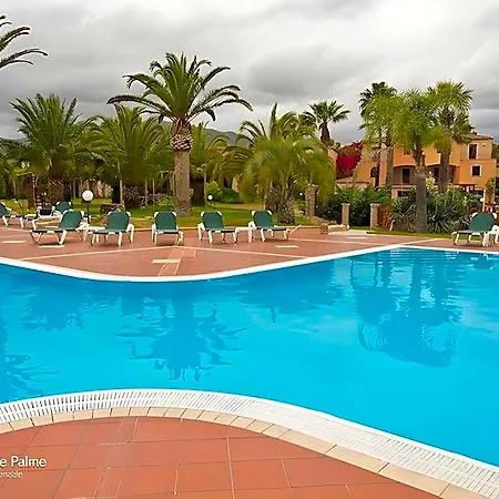Hotel In Near Town Center 2*